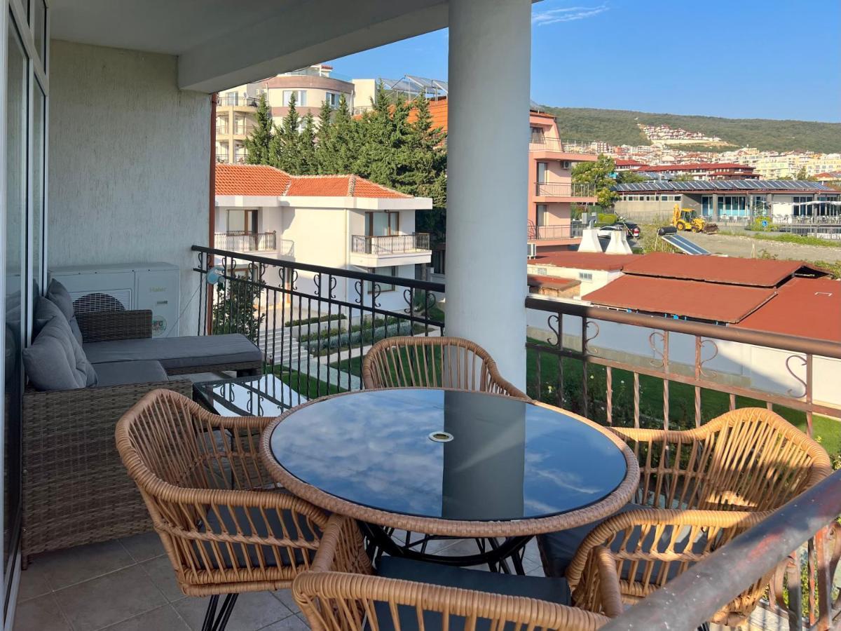 Beachfront Havana Sveti Vlas Exterior photo